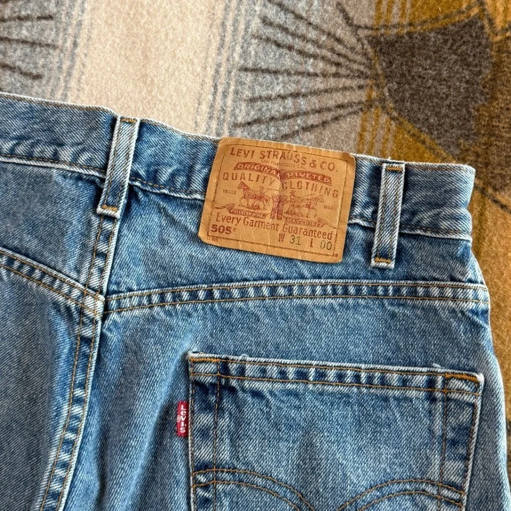 Levis 505 Regular Fit Denim Shorts Mens 30 Medium Wash Blue Cotton Jean Shorts